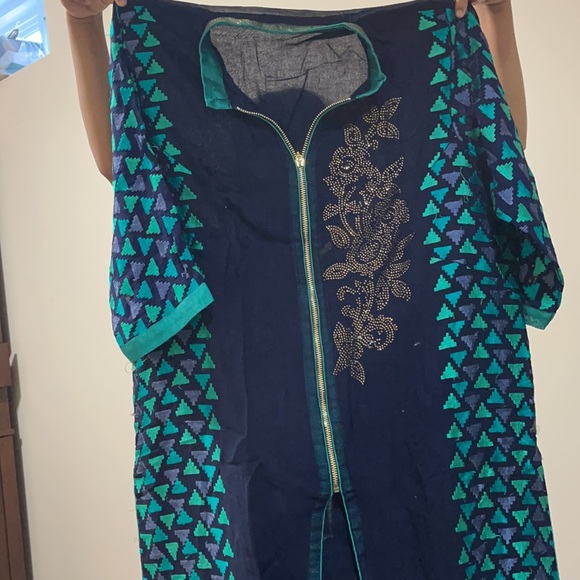 Indian suit - Picture 4 of 5